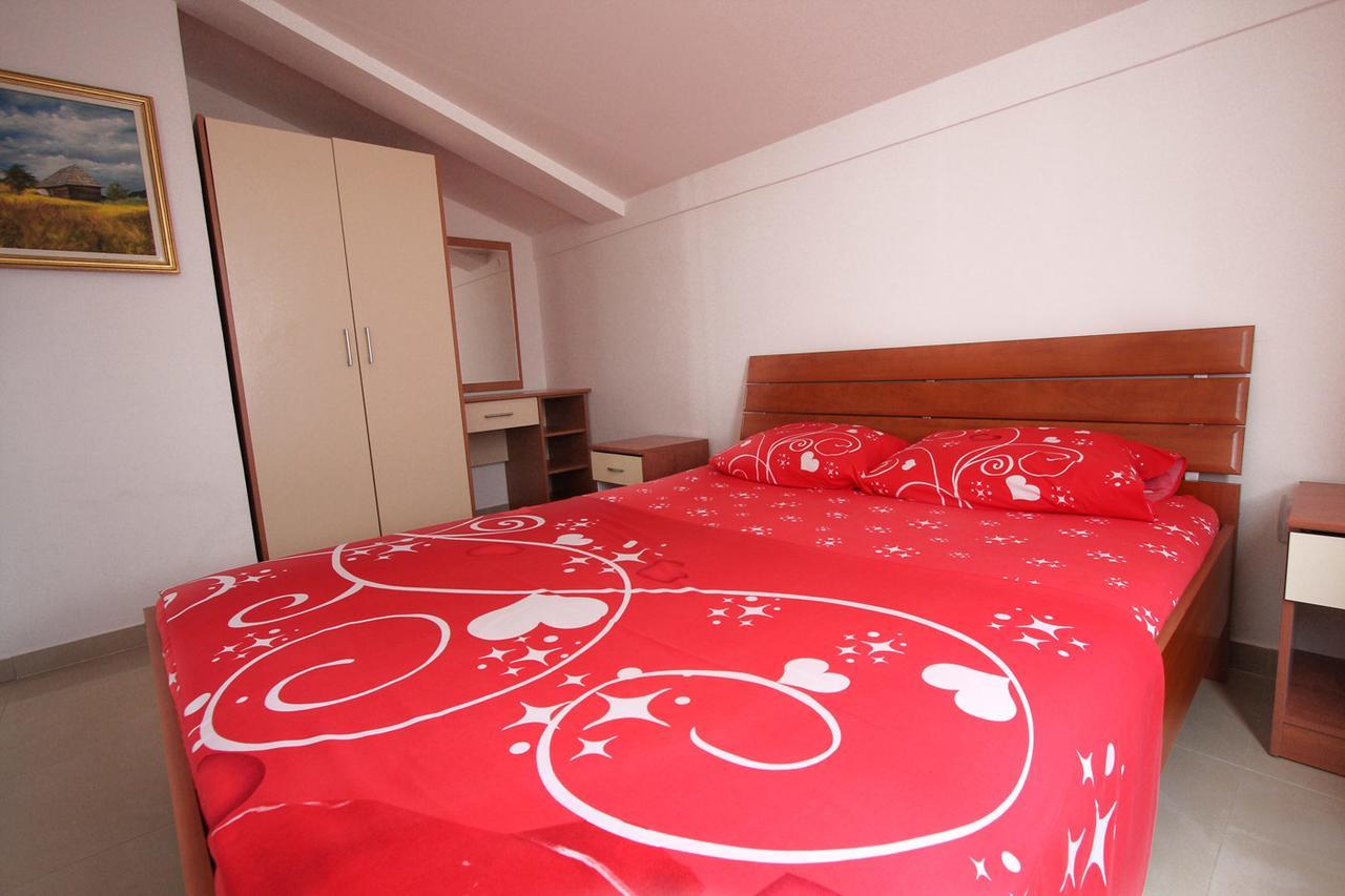 Apartmani Irena Petrovac Exterior photo