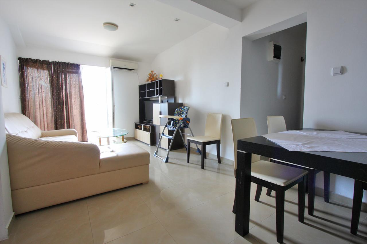 Apartmani Irena Petrovac Exterior photo